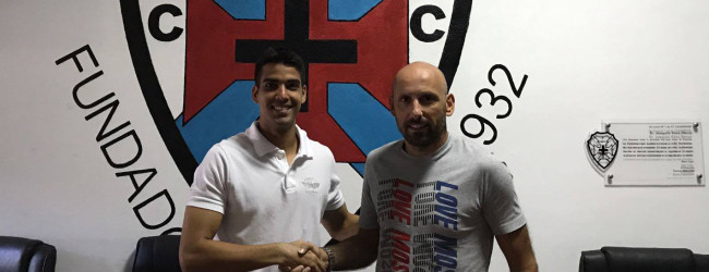Raphael Mello assina pelo FC Cesarense