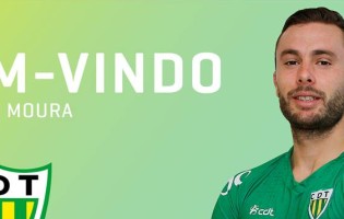 Ricardo Moura assina pelo CD Tondela