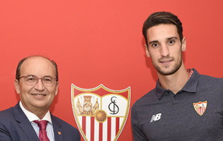 Sergio Rico renova pelo Sevilla FC