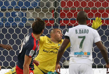 Stéphane Ruffier fecha terceira baliza consecutiva e ainda não sofreu em 2017/2018