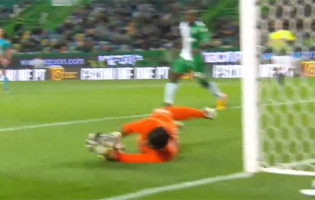 Amir Abedzadeh fecha baliza em duas defesas – Sporting CP 0-0 CS Marítimo