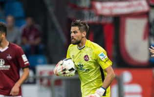 Thorsten Kirschbaum: Nuremberga goleou (6-1), mas o guarda-redes teve de fazer oito defesas