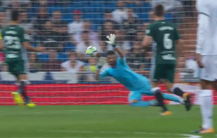 Antonio Adán faz sete defesas e é o melhor em campo em vitória memorável – Real Madrid 0-1 Bétis