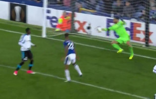 Bruno Vale faz seis defesas e salva empate no último minuto de forma espetacular – Everton FC 2-2 Apollon