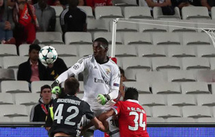 Bruno Varela estreia-se na Champions League em cinco defesas e 85% de eficácia no passe – SL Benfica 1-2 CSKA