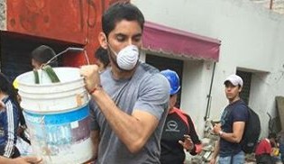 Jesús Corona ajuda e apoia vítimas de terramoto no México