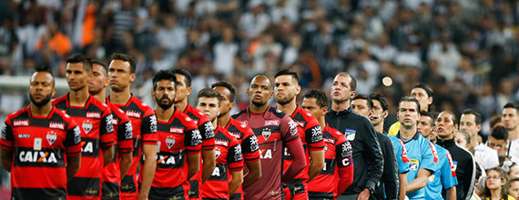 Marcos Dutra estreia-se no Brasileirão e dá vitória em sete defesas – Corinthians 0-1 Atlético Goianiense