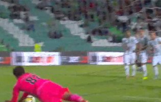 Pedro Trigueira segura empate em duas defesas – Vitória FC 1-1 Boavista FC