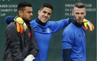 Joel Pereira: “Sou terceiro, com Sergio Romero e David De Gea. Quem tem esta oportunidade?”