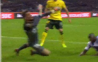 Mário Felgueiras sofre e evita outros seis golos – FC Porto 6-1 FC Paços de Ferreira