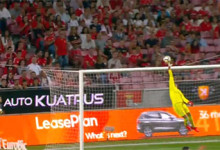 Mile Svilar salta em duas defesas vistosas – SL Benfica 1-0 CD Feirense