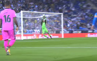 Pau López e Raúl Fernández em defesas vistosas no RCD Espanyol 0-0 UD Levante