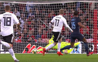 Jordan Pickford estreia-se e assina defesas de qualidade – Inglaterra 0-0 Alemanha