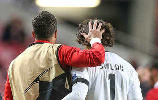 Mile Svilar: “Ambiciono ser o melhor do Mundo e aprendo muito com Júlio César”