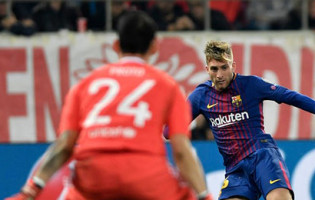Silvio Proto tranca a baliza em oito intervenções – Olympiacos 0-0 FC Barcelona