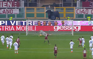 Stefano Sorrentino defende penalti e vale empate no Torino FC 1-1 Chievo