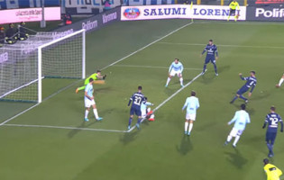 Thomas Strakosha adivinha e produz defesa espetacular – Atalanta 3-3 SS Lazio