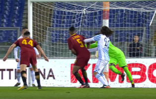 Alfred Gomis voa em doze defesas e Alisson Becker defende penalti no AS Roma 3-1 Spal