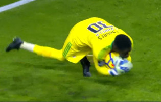 Bruno Varela tranca a baliza em quatro defesas no FC Porto 0-0 SL Benfica