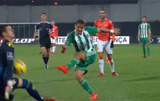 Jhonatan Luiz retarda derrota em duas defesas – Rio Ave FC 2-1 Moreirense FC