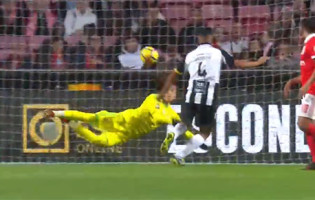 Mile Svilar entre lances de insegurança e erros – SL Benfica 2-2 Portimonense SC