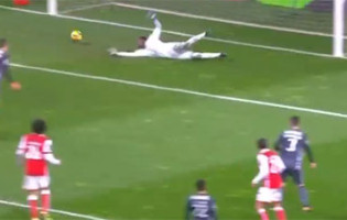 Bruno Varela em duas defesas de qualidade – SC Braga 1-3 SL Benfica