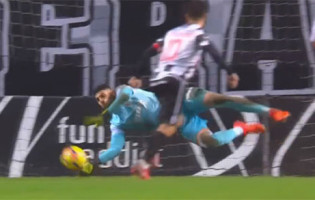 Matheus Magalhães evita dois golos e comete e defende penalti – Boavista FC 1-3 SC Braga