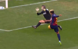 Quim evita três golos e garante ponto no GD Chaves 1-1 CD Aves