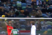 Douglas Jesus atrasa derrota em três defesas – Sporting CP 1-0 Vitória SC