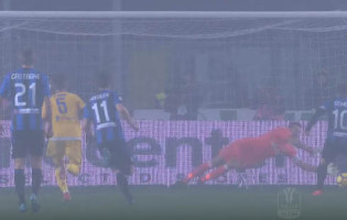 Gianluigi Buffon defende penalti – Atalanta 0-1 Juventus FC