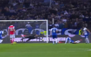 José Sá com defesa de qualidade após intervenção de intuição – FC Porto 3-1 SC Braga