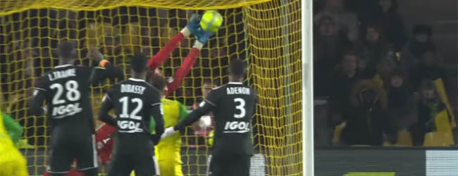 Régis Gurtner significa vitória com defesas vistosas – FC Nantes 0-1 Amiens SC