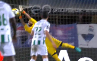 Cristiano Figueiredo vale ponto por três vezes no final do jogo – Vitória FC 1-1 Portimonense SC