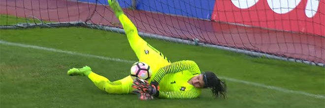 Inês Pereira defende penalti perto do fim e garante terceiro lugar de Portugal na Algarve Cup