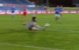 André Moreira destaca-se em duas defesas – CF Os Belenenses 0-1 SC Braga