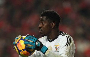 Bruno Varela batido ao fim de quatro jogos sem sofrer pelo SL Benfica