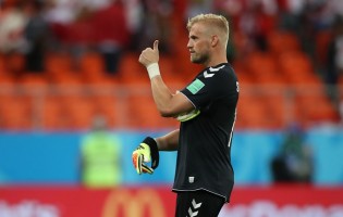 Kasper Schmeichel abre Mundial’2018 com baliza virgem e a bater recorde de Peter Schmeichel