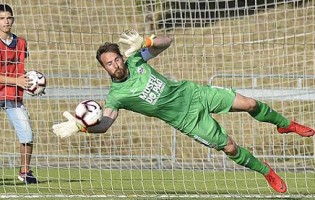 António Filipe acerta todos os penaltis, defende um e recebe elogio na qualificação do GD Chaves para a Taça da Liga