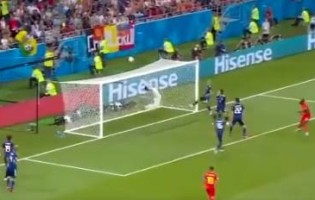Eiji Kawashima em dupla-defesa para o espetáculo – Bélgica 3-2 Japão