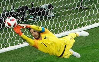 Hugo Lloris fecha a baliza em defesa espetacular e leva França à final do Mundial’2018