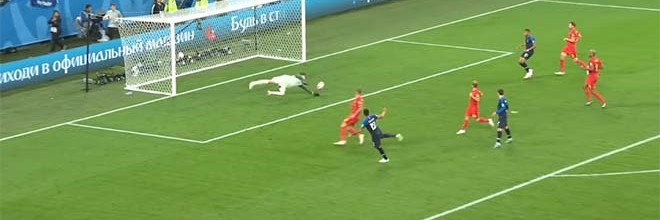Thibaut Courtois destaca-se em duas defesas na eliminação da Bélgica nas meias-finais do Mundial’2018
