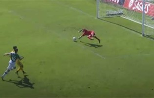 Daniel Guimarães defende em quatro momentos – CD Nacional 1-2 Moreirense FC