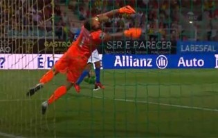 Muriel Becker fecha a baliza numa defesa vistosa – CD Tondela 0-1 Os Belenenses SAD