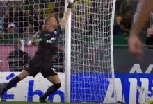 Romain Salin erra em golo e destaca-se numa defesa entre lances precipitados – Sporting CP 2-1 Vitória FC