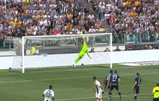 Thomas Strakosha voou para evitar o primeiro golo de Cristiano Ronaldo – Juventus FC 2-0 SS Lazio