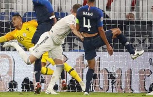 Alphonse Areola estreia-se pela França e fecha a baliza contra a Alemanha (0-0), com defesas espetaculares