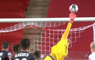 Diego Benaglio e Paul Bernardoni aparecem em várias defesas espetaculares – AS Monaco 1-1 Nimes