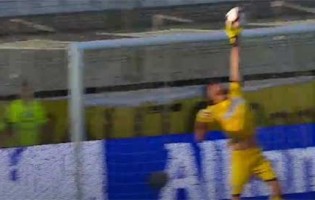 Emanuel Novo possibilitou reviravolta após desvio vistoso – Varzim SC 2-1 Os Belenenses