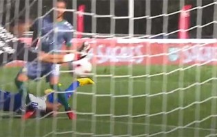 Joel Pereira fecha a baliza em desvio – Os Belenenses 0-0 Vitória FC