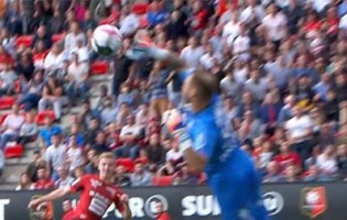 Baptiste Reynet voa em defesas espetaculares e vistosas – Rennes 1-1 Toulouse FC